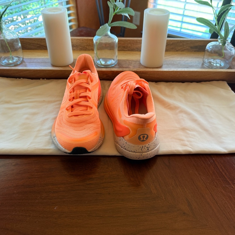 Lululemon Athletica Blissfeel Neutral Running Shoe Size 8
